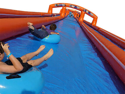 Toboganes Acuáticos Gigantes Para Calles